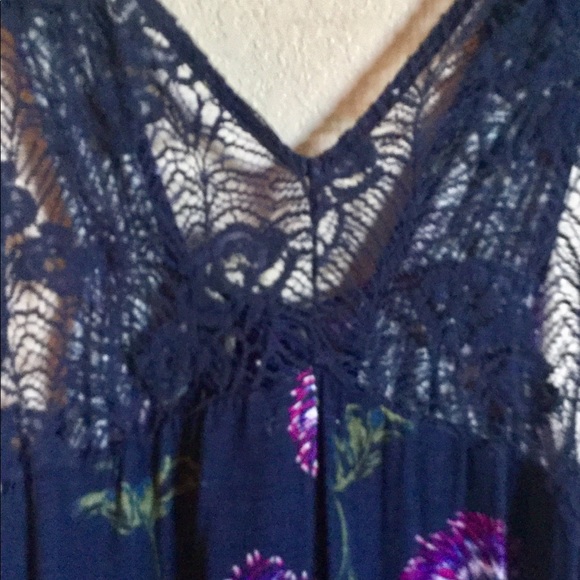 Navy Blue Lace in Back. Made of soft cotton. - Picture 4 of 5